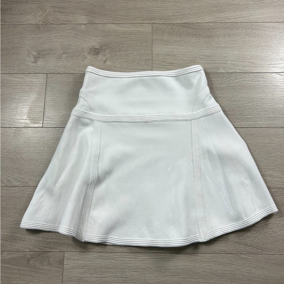 Diane Von Furstenberg White Knit Mini Skirt - Picture 4 of 12